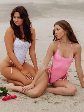 Women's Pink Halter Tie One-Piece Swimsuit